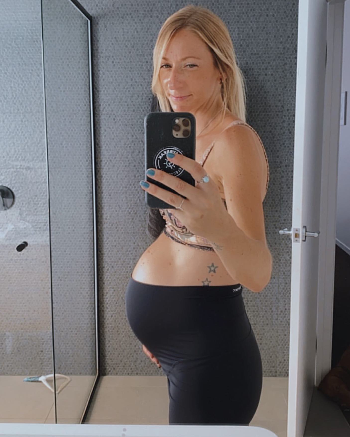 3/4 Maternity Leggings - Black FINAL SALE - content 5