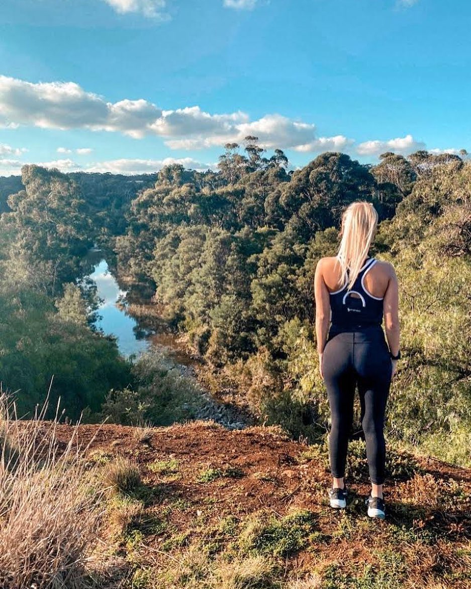 3/4 Shaper Move Leggings + Pockets - Black | Mum Tum Hiding FINAL SALE - content 5